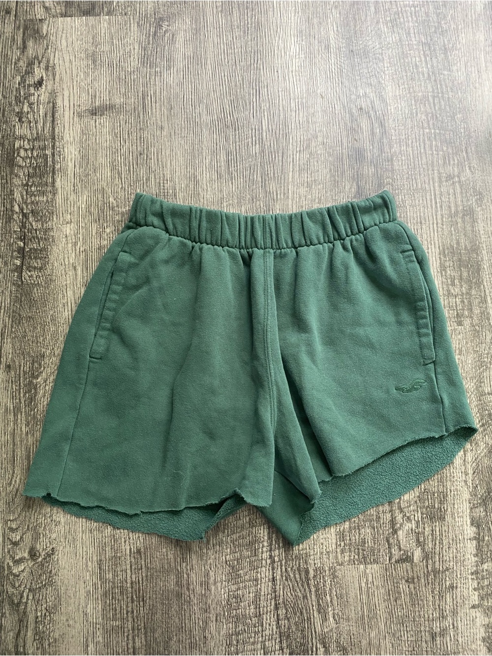 Hollister California Ultra High-Rise Green Sweat Shorts Women's Size XS Raw Hem